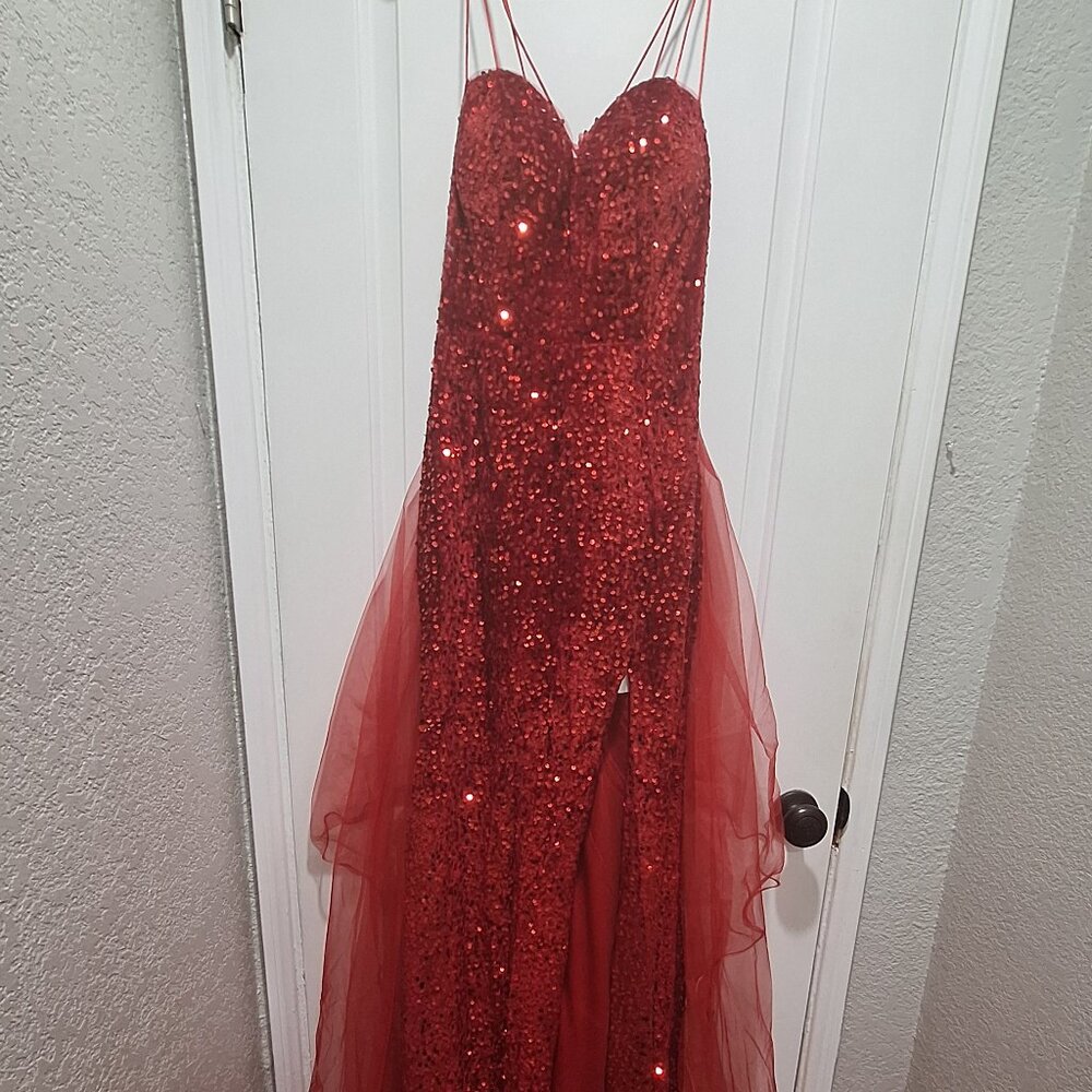 Red prom dress with tulle, size 10
